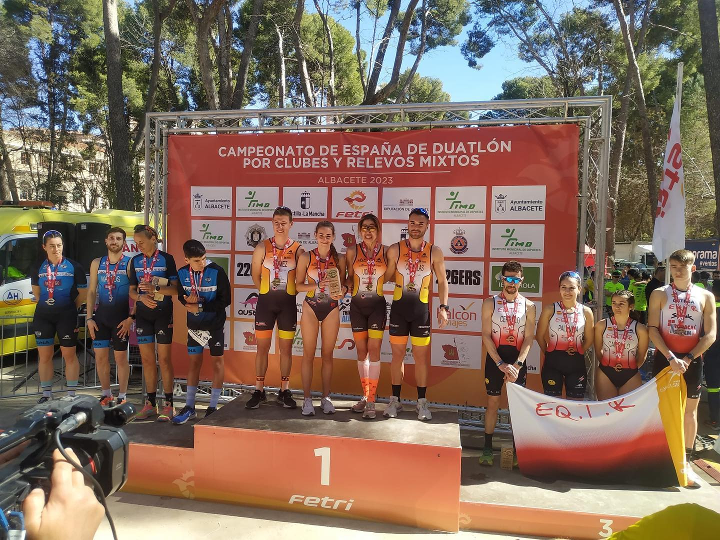 Campeones de España relevo mixto open