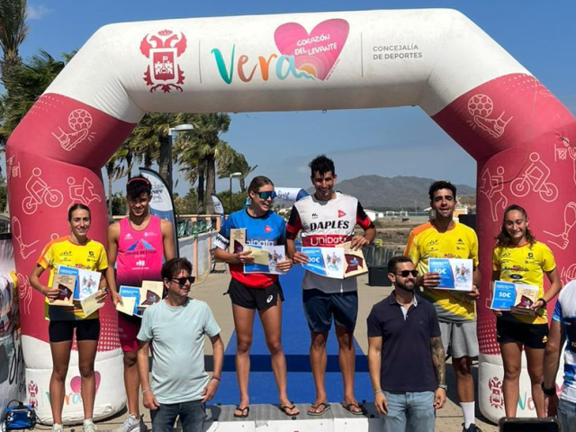 Pleno de podiums en el triatlón de Vera