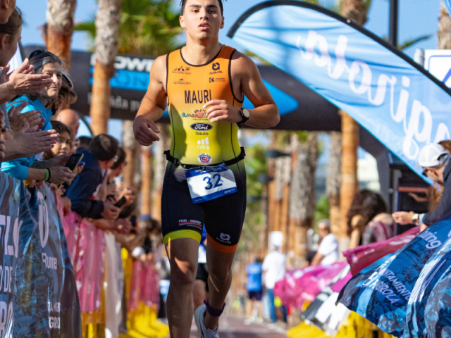Tres metales en el triatlón de Fuengirola