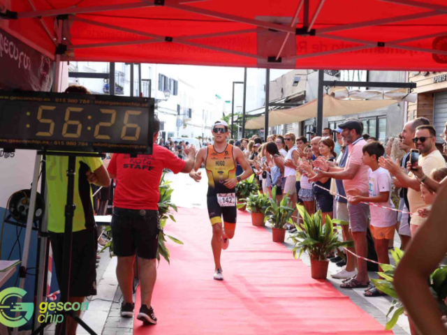 hUGO aLBERTOS Y aNTONIO mÁRQUEZ EN EL TRIATLÓN DE rOTA