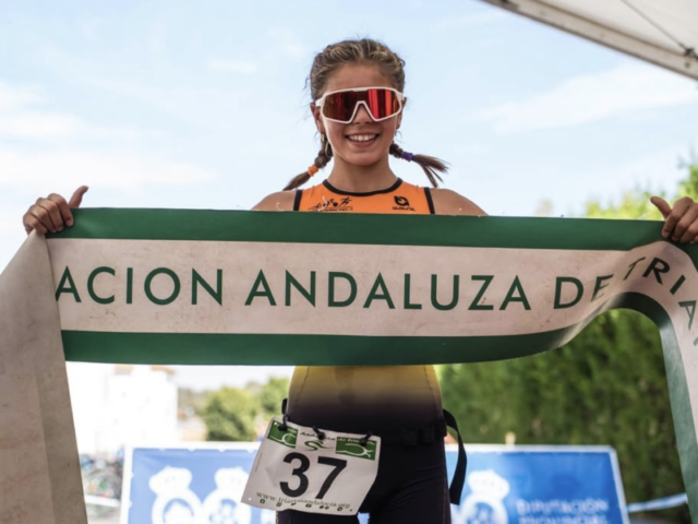 Elena Mesa se proclama campeona de Andalucía alevín de duatlón cross en Santa olalla